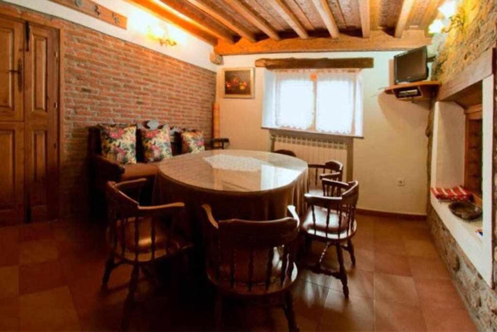 Casa Tia Modesta Es Una Calida Y Acogedora Casa Cabezas Bajas Exterior foto